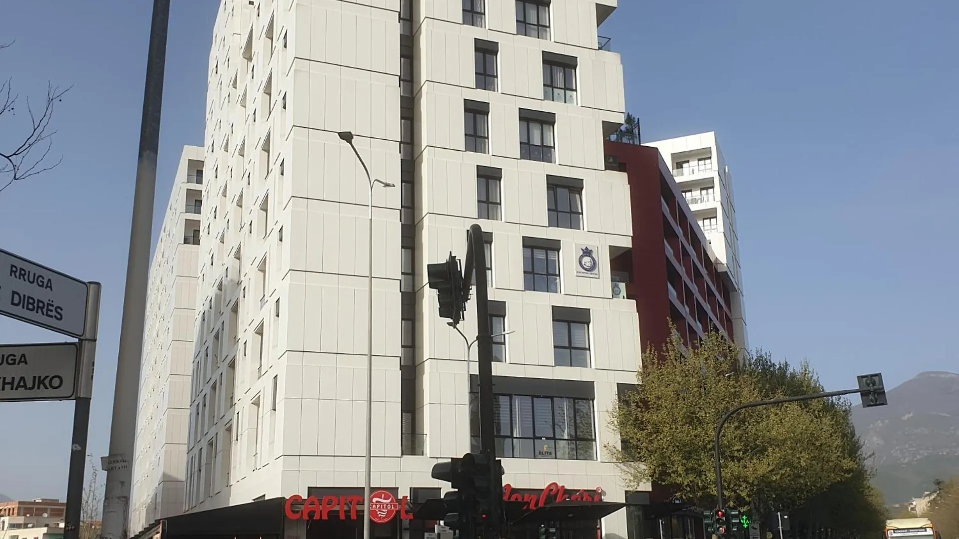 Central Comfort Apartment تيرانا